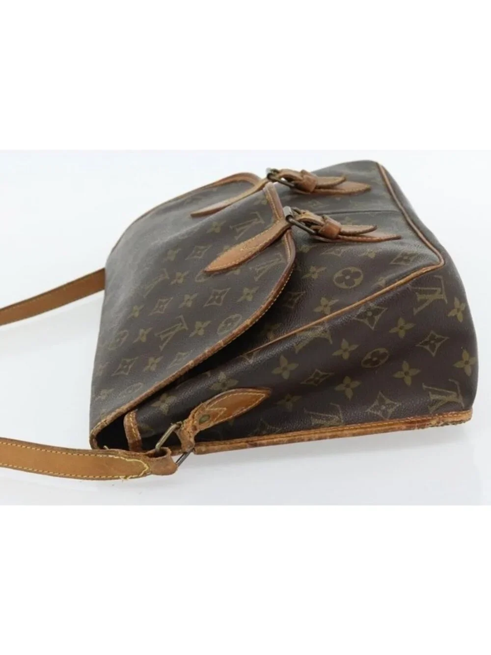 Louis Vuitton pre owned